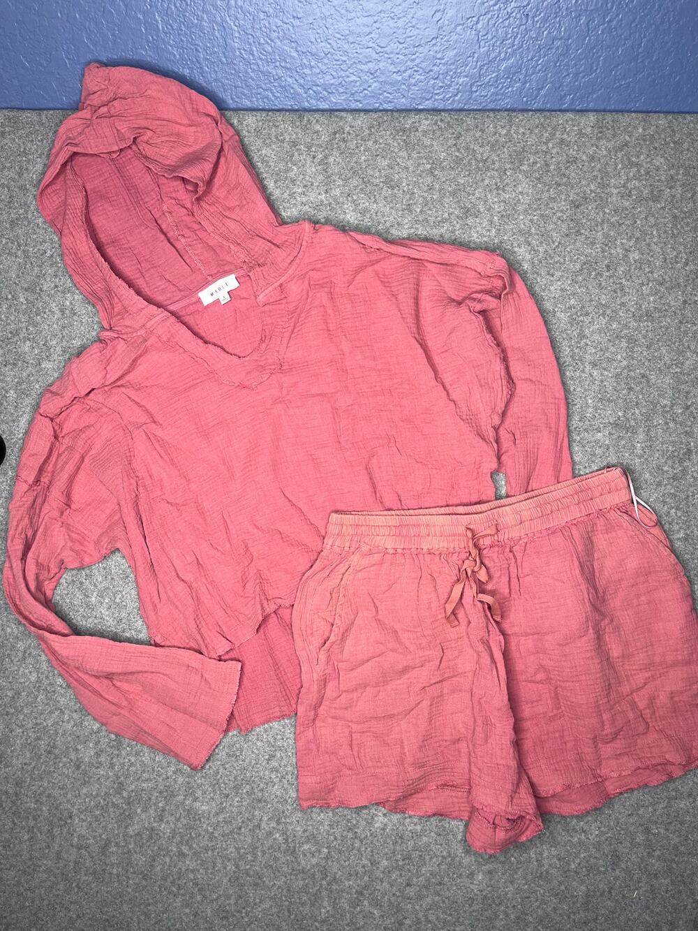 MABLE Two-Piece Set Rose Lightweight Gauze Shorts Long Sleeve Hoodie Large NWT